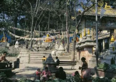 Kathmandu: vchod do svatyně Swayambhunath Shrine